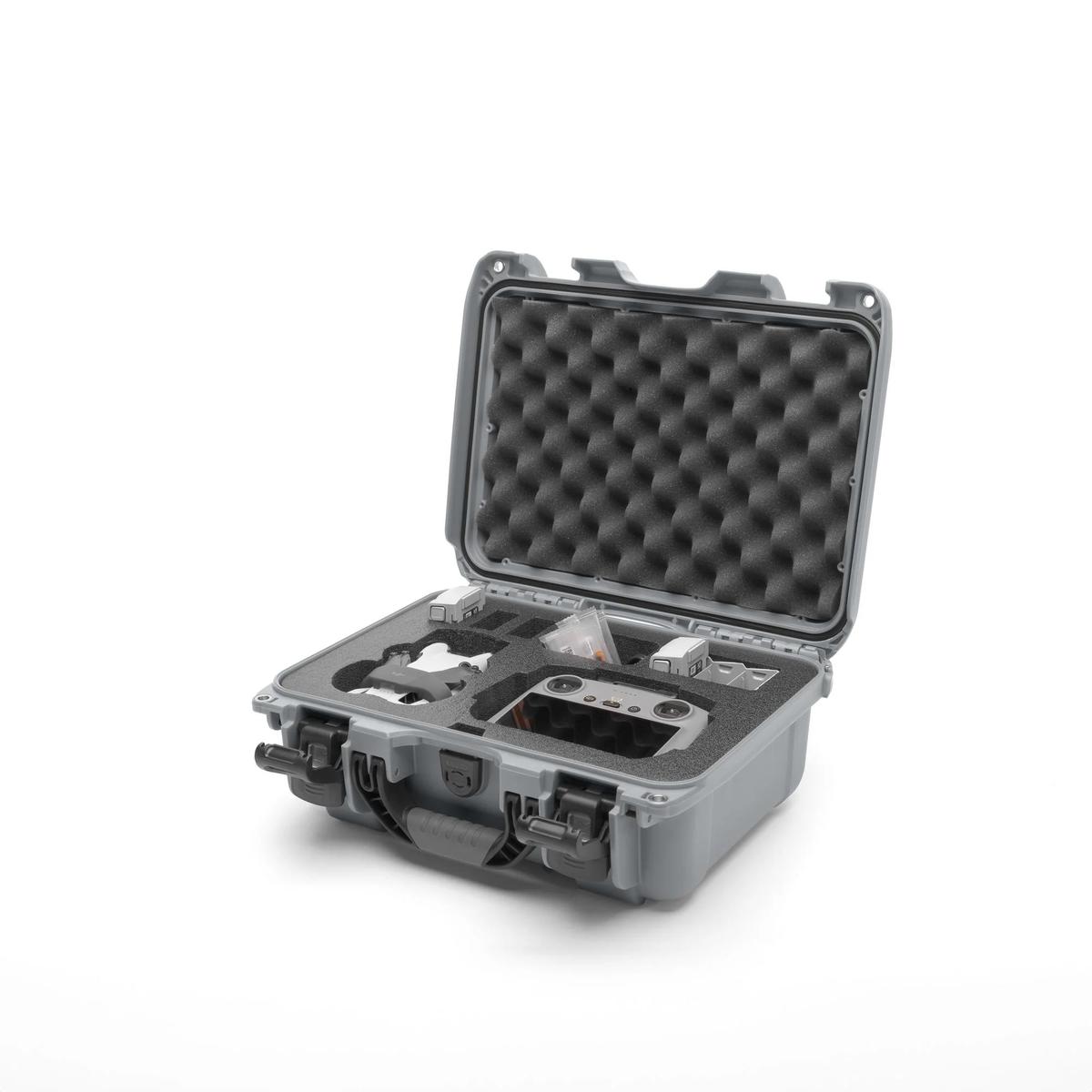 product/n/a/nanuk_915s-080sv-0a0-c1589_silver_1.jpg