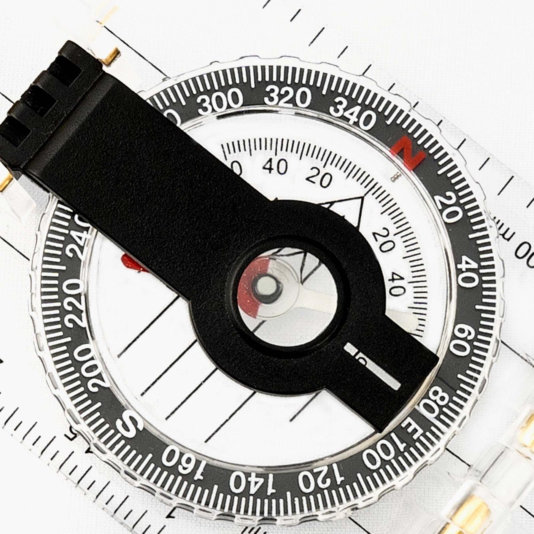 product/h/i/highlander_com004_noir-blanc_3.jpg
